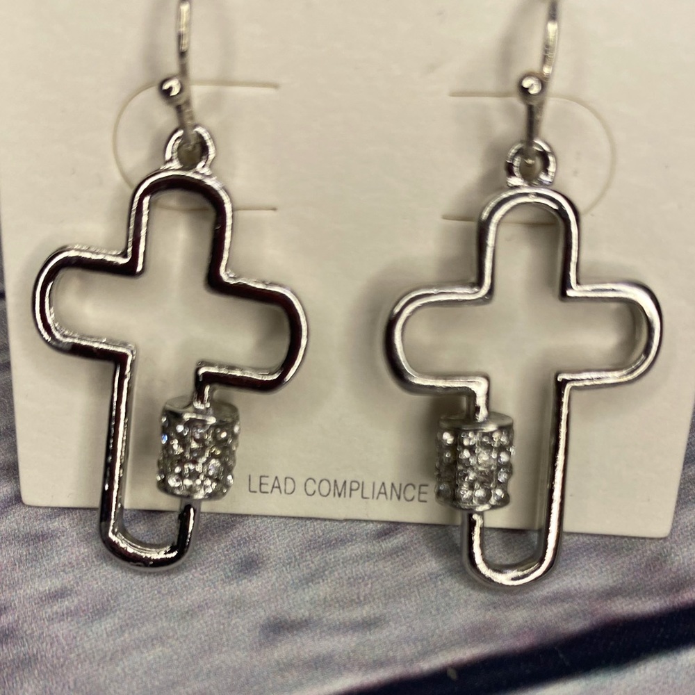 Cross Shaped Earrings ✝️